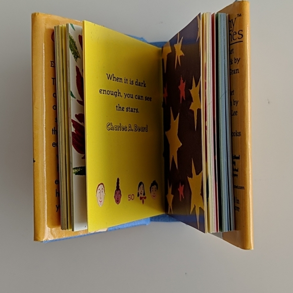 Free w purchase - Mini Book "Cheer Up"! - Picture 3 of 3